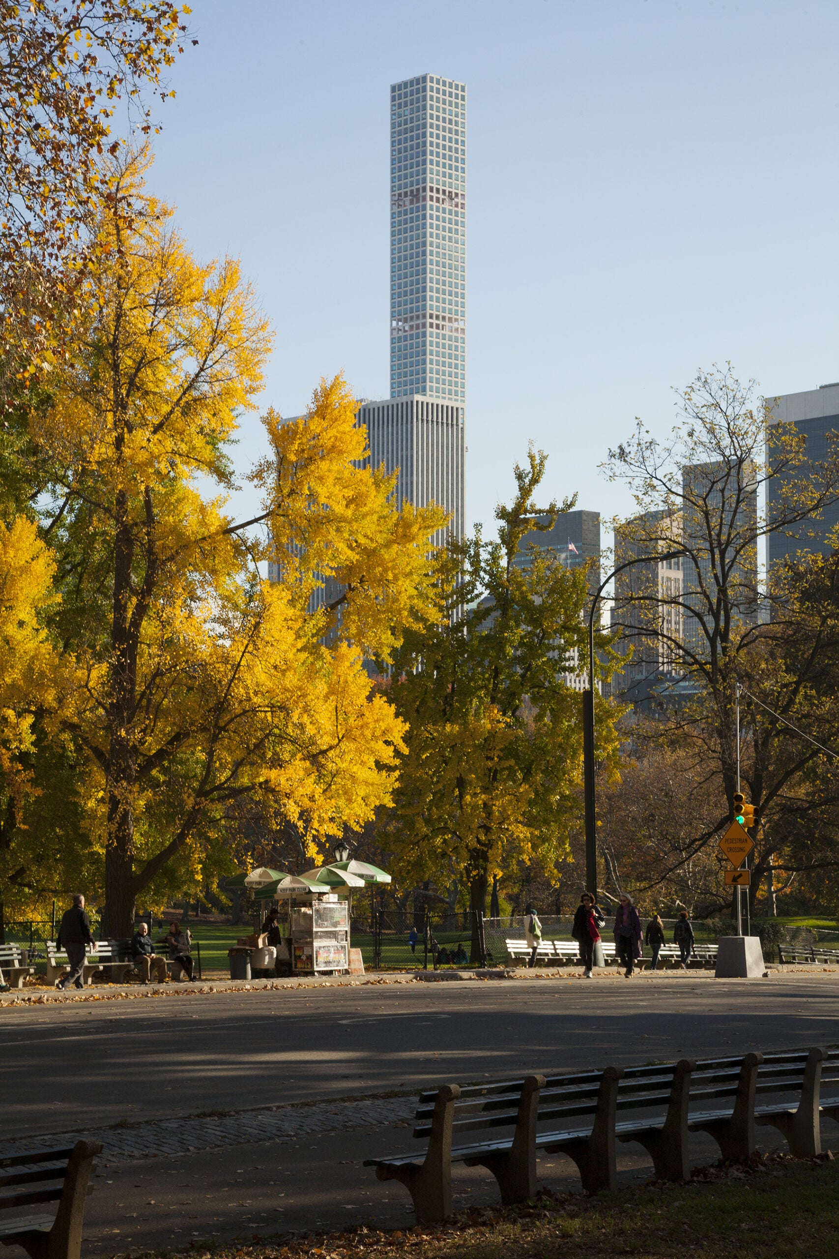 ESRT's office building located just steps from the Central Park at 250 West 57th Street