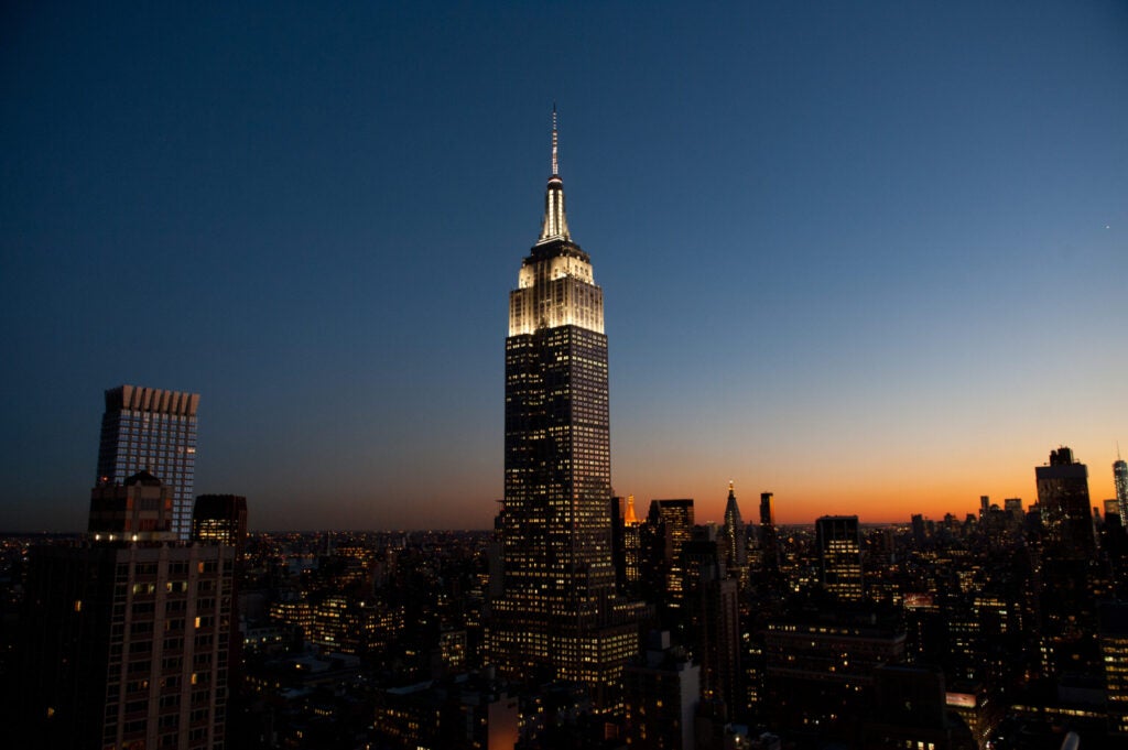 Empire State Realty Trust Rings In The Holiday Season With Surprises For Fans And Visitors