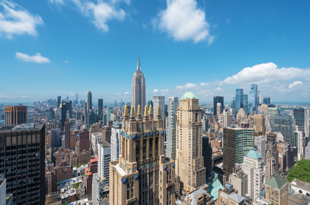 Empire State Building Announces Winners of 2016 Valentine’s Day Wedding Contest